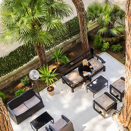 Levante Hotel